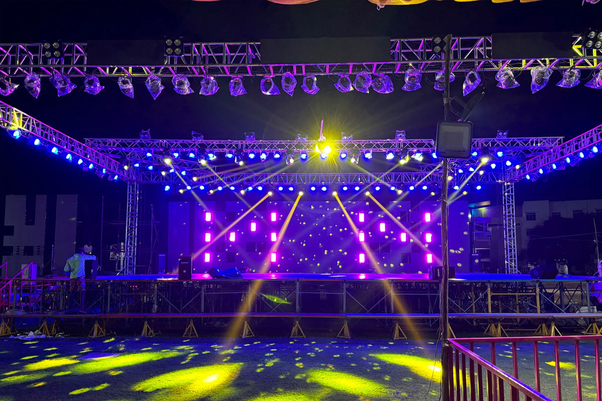 service-06 Stage Setup